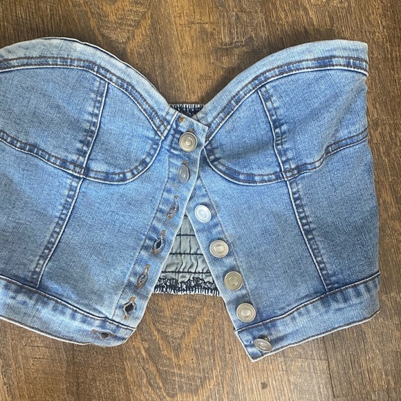 VINTAGE DENIM BUSTIER WITH BUTTON FRONT AND SHEERING IN BACK TO LOOK SNATCHED IN - Picture 8 of 12